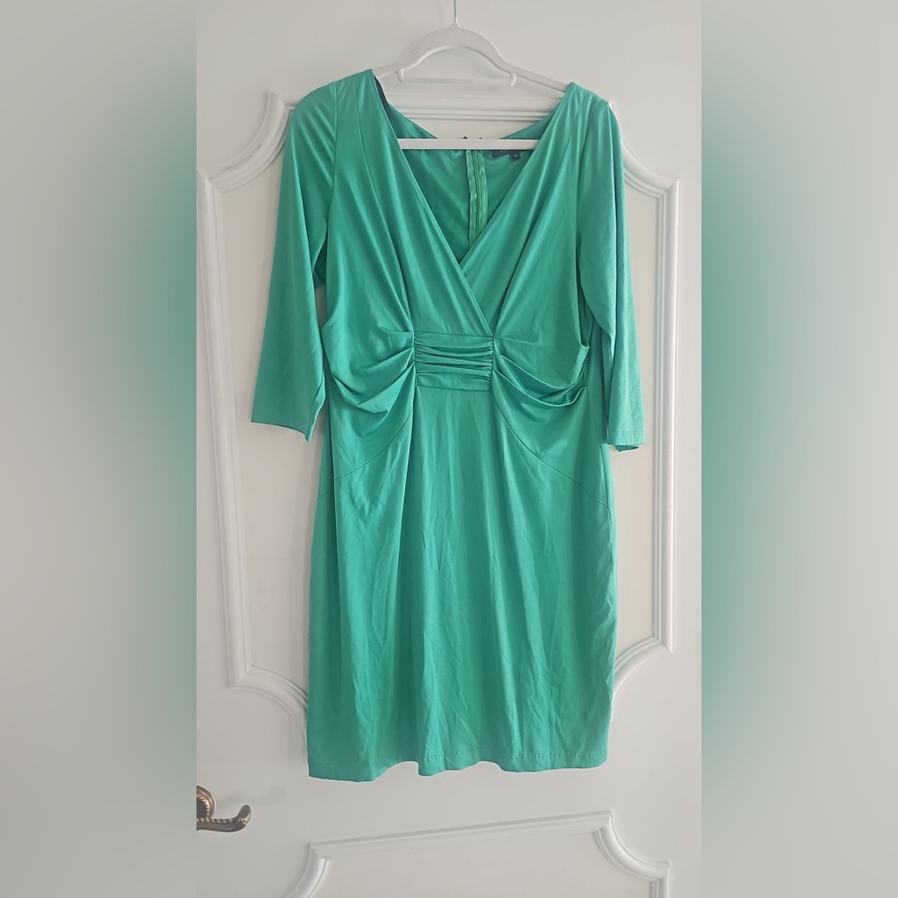 David Meister Green Wrap Dress Size 12 Ruched Waist 3/4 Sleeve Midi
